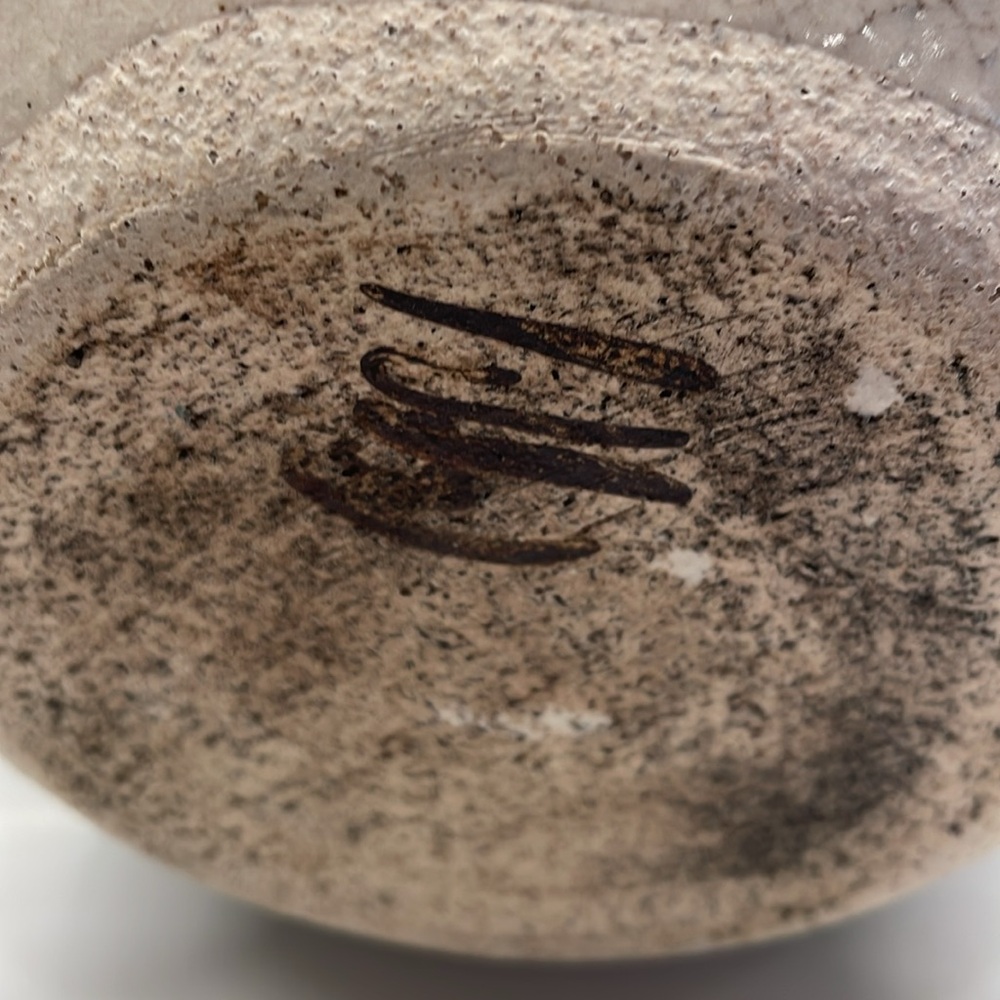 Chatham Pottery Stoneware handled bowl by Gil Wilson signed - Picture 4 of 5